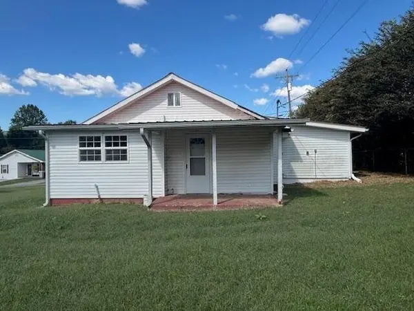 123 Grove Street, Pikeville, TN 37367