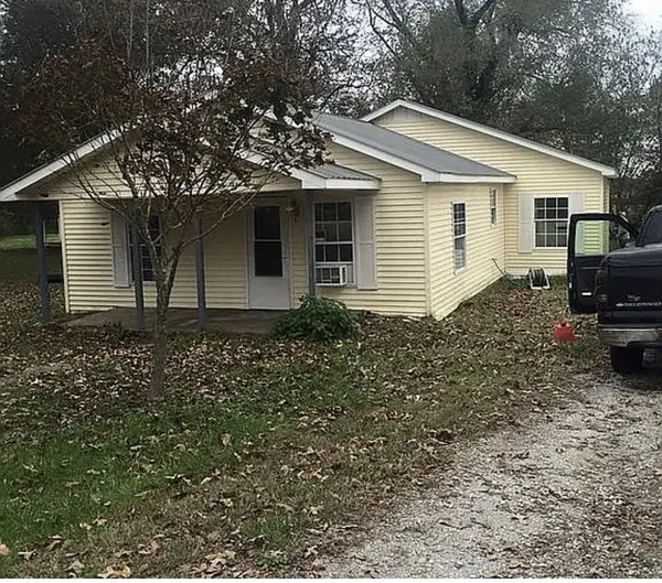 319 Alabama St, Huntland, TN 37345
