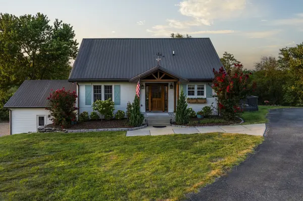 2700 Clayton Arnold Rd, Thompsons Station, TN 37179