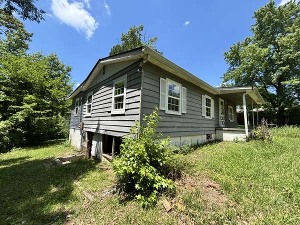 215 McClellan Ave, Cookeville, TN 38501