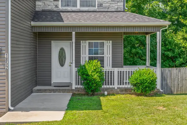 1852 Rains Rd, Clarksville, TN 37042