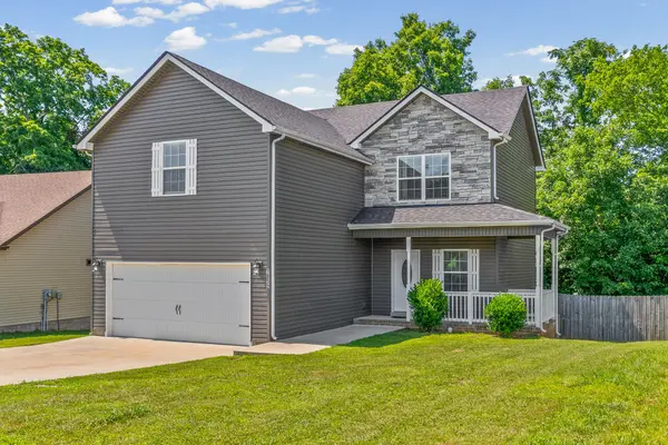 1852 Rains Rd, Clarksville, TN 37042