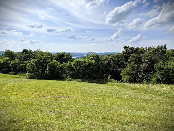 82c Mallard rd, Hilham, TN 38568