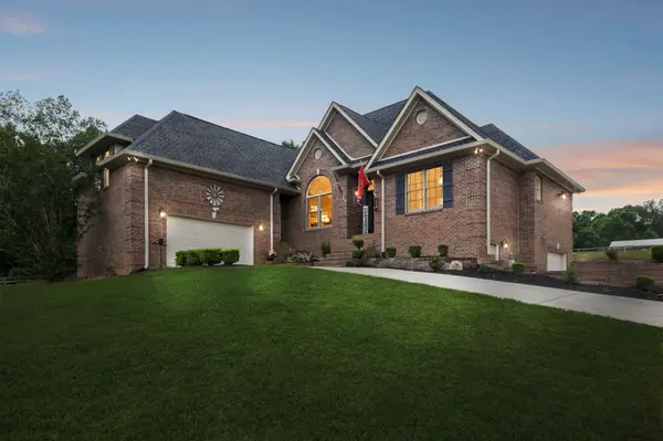 947 Bold Springs Rd, Mc Ewen, TN 37101