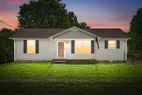 606 Joshua Dr, Clarksville, TN 37042