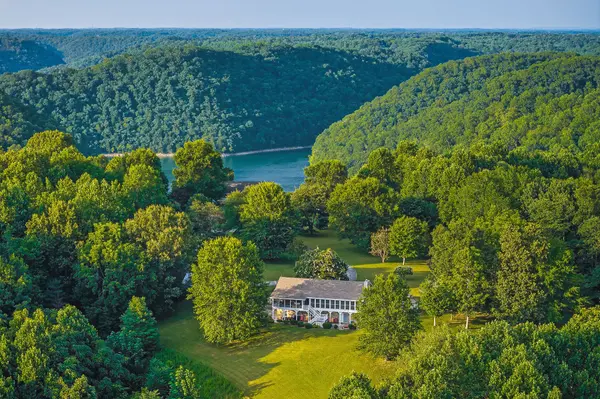 11720 Fox Hill Rd, Baxter, TN 38544