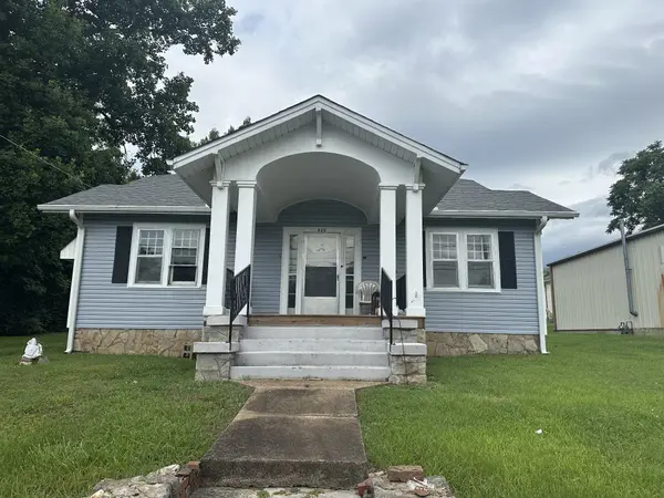 626 S 1st St, Pulaski, TN 38478