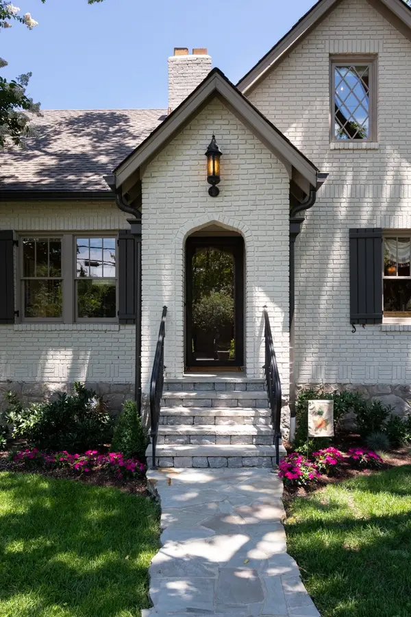 2720 W Linden Ave, Nashville, TN 37212