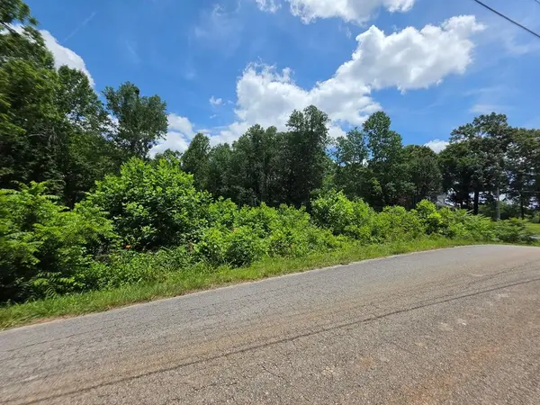1140 Heathwood West Dr, Cookeville, TN 38506