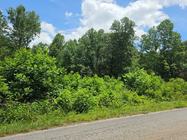 1140 Heathwood West Dr, Cookeville, TN 38506