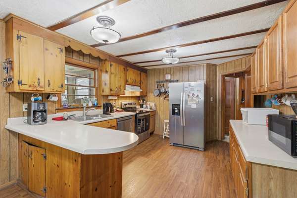 1821 Little Marrowbone Rd, Ashland City, TN 37015