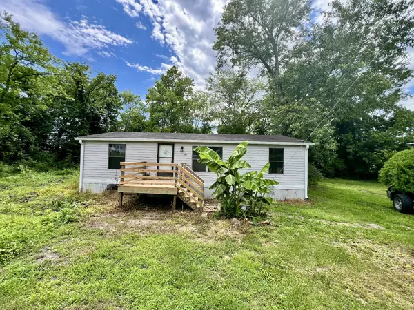 110 Hinkle Hill St #E,  Bell Buckle,  TN 37020