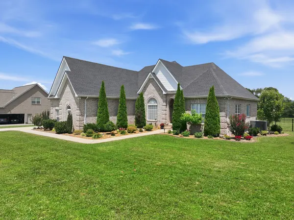 72 Lancaster St, Hillsboro, TN 37342