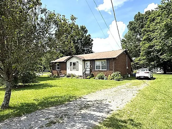 1438 Veterans Pkwy, Murfreesboro, TN 37128