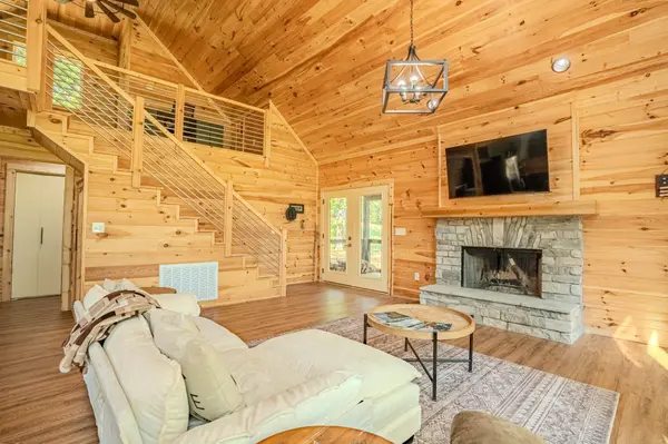 55 Kiki Cove, Clifton, TN 38425