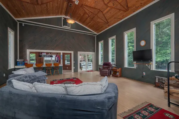 1791 Deer Creek Rd, Linden, TN 37096