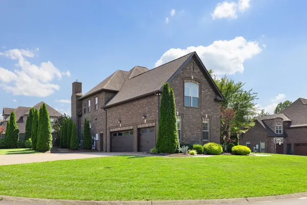 100 Wembly Ln, Mount Juliet, TN 37122