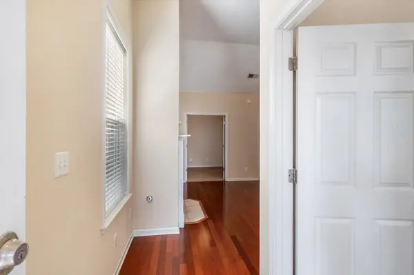 1365 HARBOR PARK DR, Memphis, TN 38103