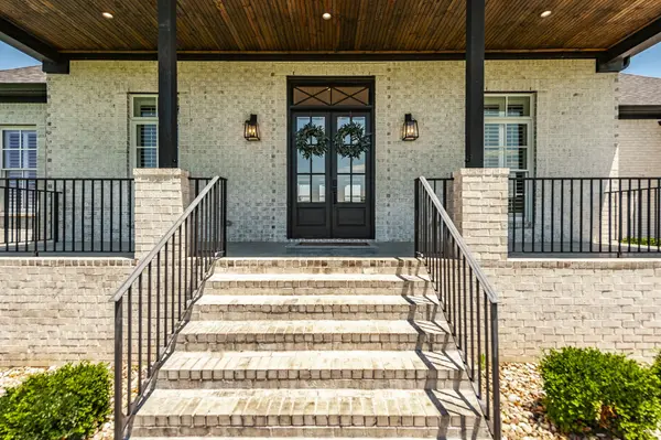 1322 Barry Ln, Gallatin, TN 37066