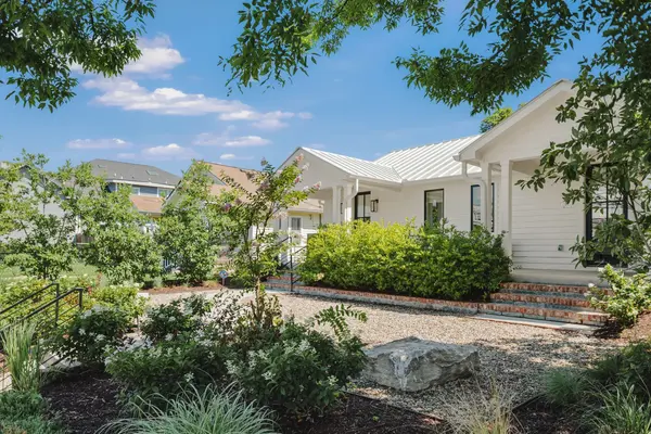 1806 5th Avenue #N, Nashville, TN 37208
