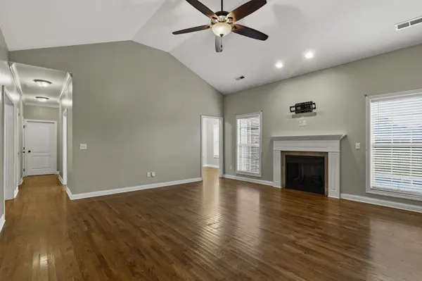 4638 Fairvue Farm Blvd, Bowling Green, KY 42104
