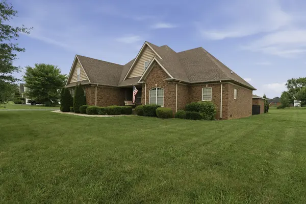 4638 Fairvue Farm Blvd, Bowling Green, KY 42104