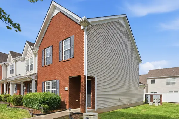 3014 Burnt Pine Dr, Smyrna, TN 37167