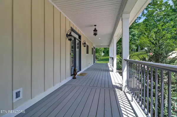 292 Crouch Branch Lane, Allardt, TN 38504