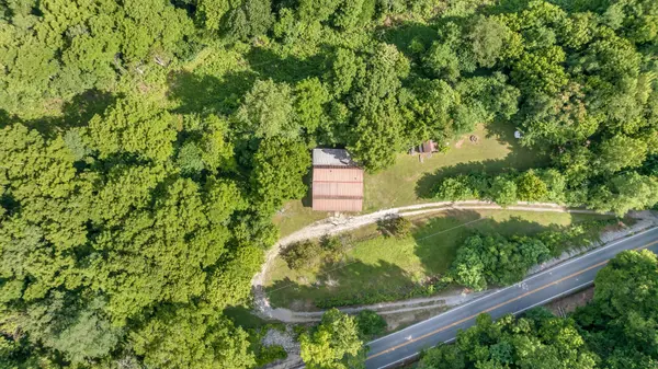16600 Center Hill Dam Rd, Silver Point, TN 38582