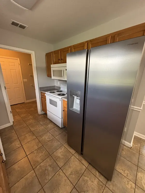 233 Royal Garden Dr, Murfreesboro, TN 37130