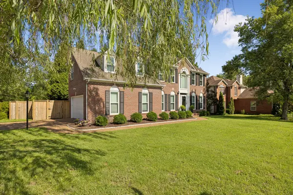 301 Mill Run Cir, Nashville, TN 37221