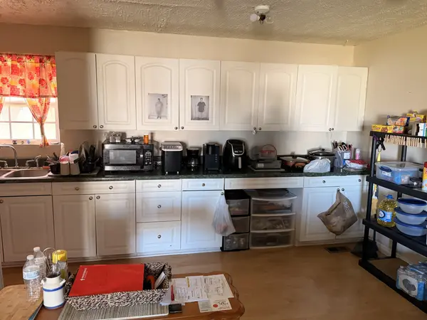 344 E Noel Dr, Cadiz, KY 42211