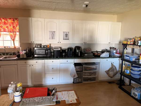 344 E Noel Dr, Cadiz, KY 42211