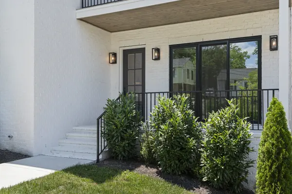 341 Chamberlin St, Nashville, TN 37209