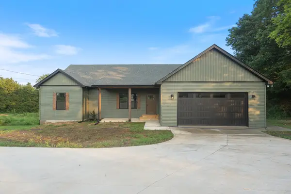 1496 Jones Creek Rd, Dickson, TN 37055