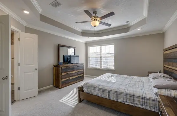 2110 Oak Dr, Murfreesboro, TN 37128