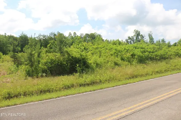 2 N Nopone Valley Rd, Decatur, TN 37322
