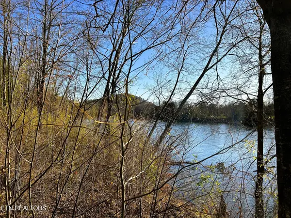 4 County Road 950, Calhoun, TN 37309