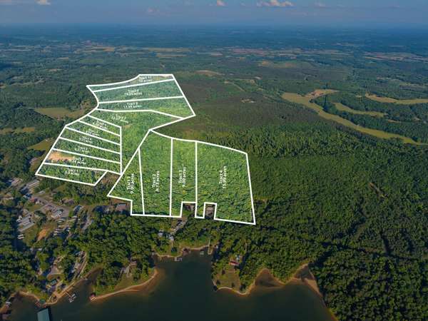 9 Pleasant Hill Road, Ten Mile, TN 37880