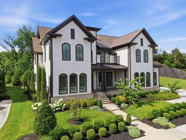 8068 Heirloom Blvd, College Grove, TN 37046