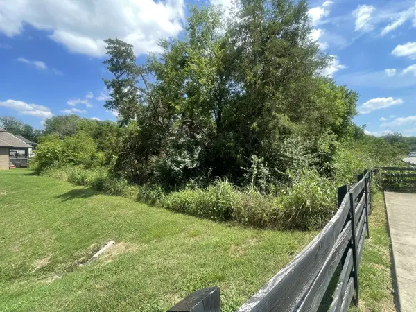 0 Stark Knob Rd, Hendersonville, TN 37075