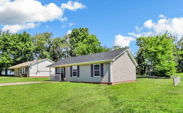 1645 Hannibal Dr, Oak Grove, KY 42262