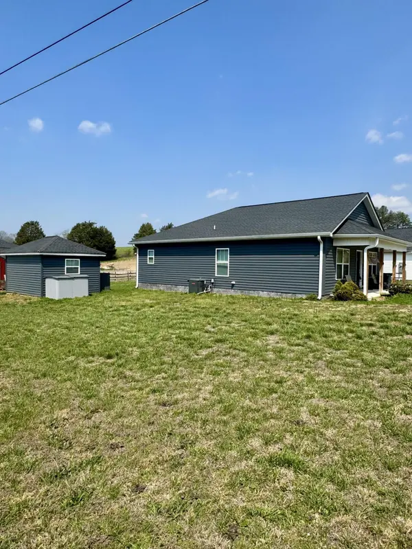 1663 Welcome Valley Road, Benton, TN 37307