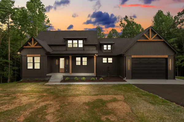 594 Overlook Cir, Tullahoma, TN 37388