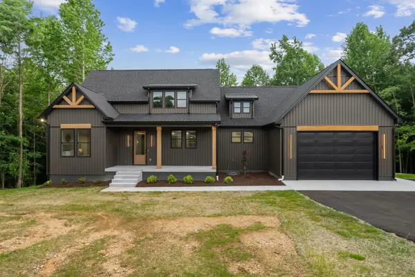 594 Overlook Cir, Tullahoma, TN 37388