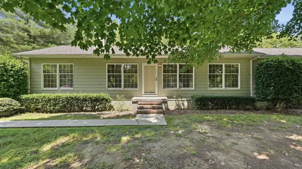 30 W Paradise Dr, Winchester, TN 37398