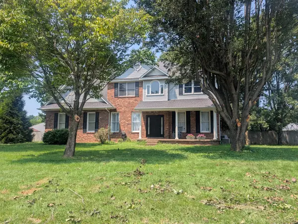 202 Quincy Dr, Hopkinsville, KY 42240