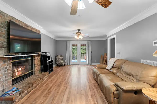 243 Southwinds Dr, Hermitage, TN 37076