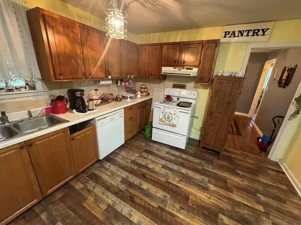 146 Mimosa St, Camden, TN 38320
