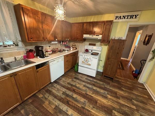 146 Mimosa St, Camden, TN 38320